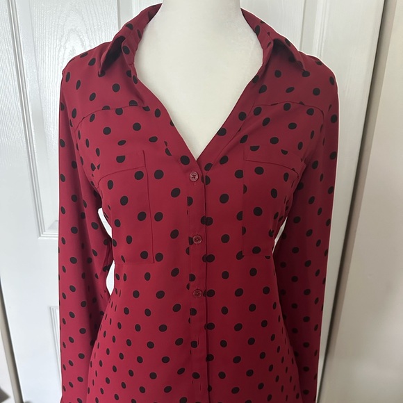 Express Tops - Women’s polyester long or short sleeve blouse